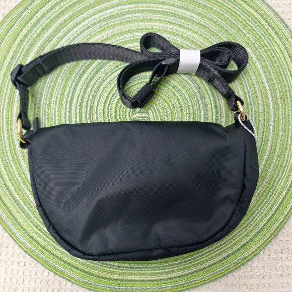 Lululemon - All Night Festival Bag - Micro 2L - Black/Gold - Picture 2 of 7